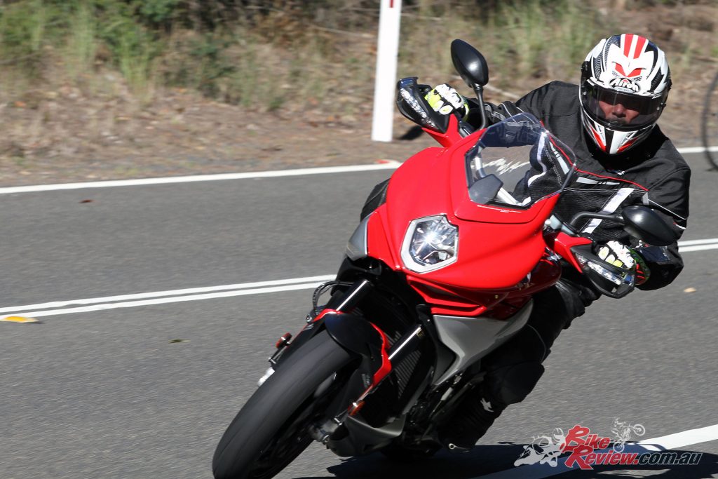 2017MVAgustaTurismoVeloceLussoBikeReview84 Bike Review