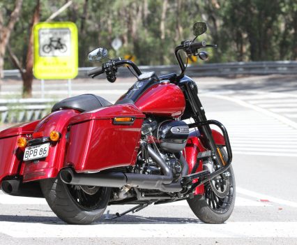 With the new powerplant the Road King offers considerably less heat to the rider and pillion, as well as less vibrations