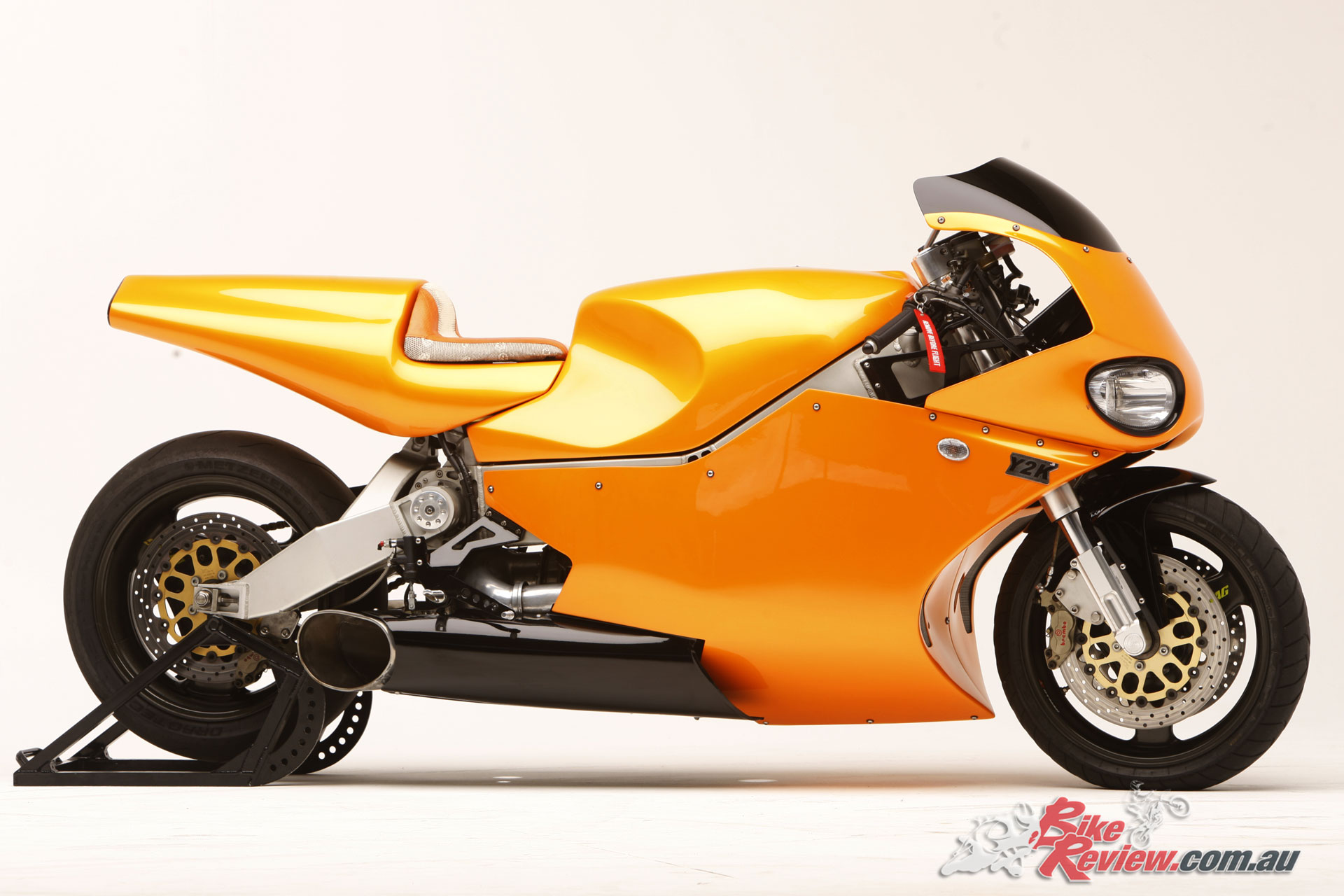 MTT Y2K Turbine motorcycle - 320hp, 400km/h Bike Review