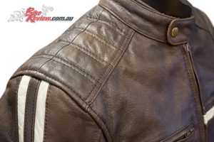 The Merling Derrington Jacket features Premium Oil tanned cows hide leather with CE armour
