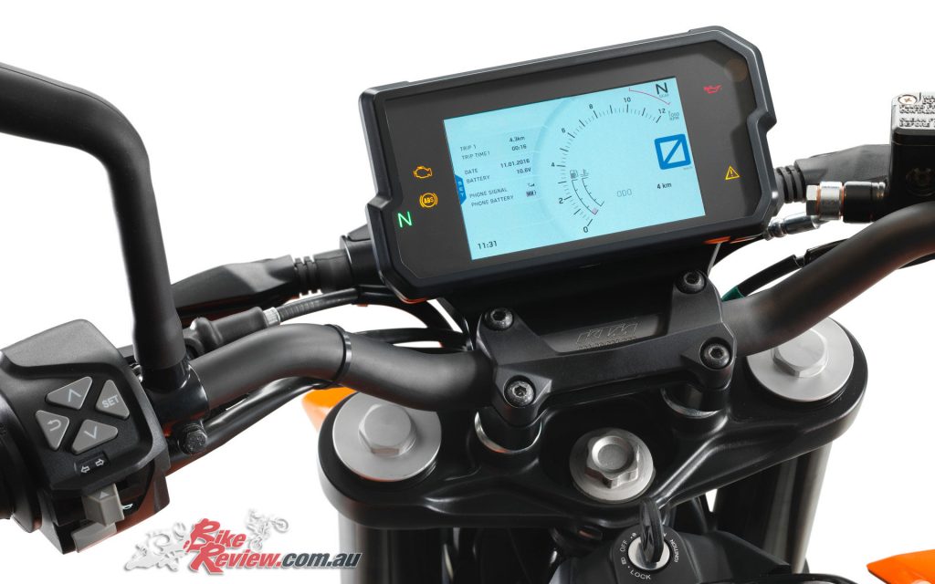 2017-KTM-390-Duke-Bike-Review-166146 