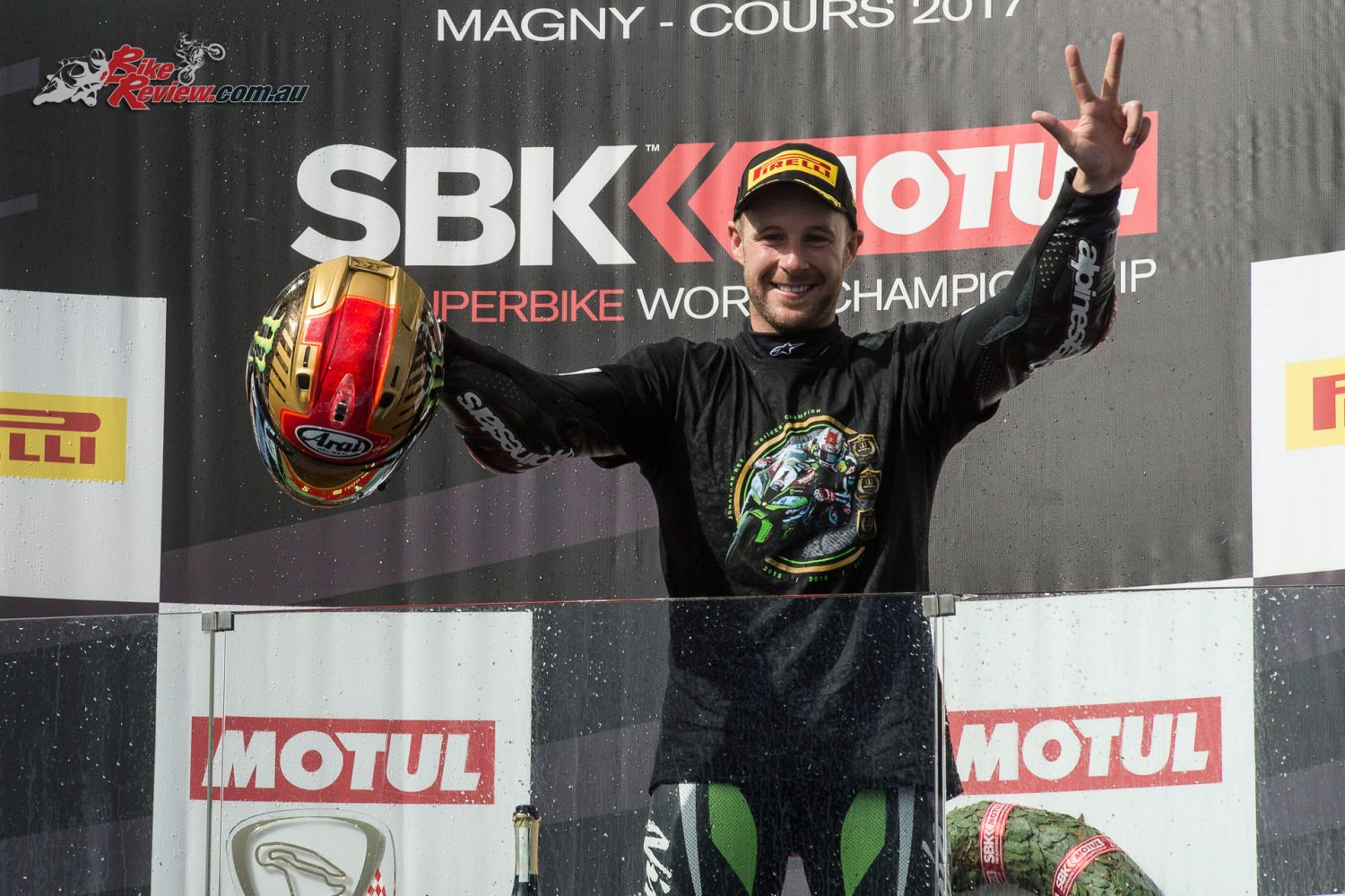 Jonathan Rea wins his third consecutive WSBK title - Image: BeeGee Images
