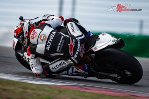 Loris Baz