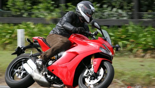 Video Review: 2018 Ducati SuperSport S