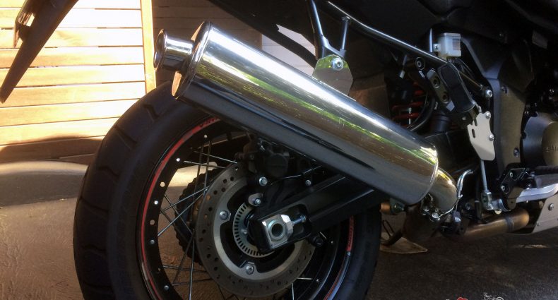 John adds a Staintune exhaust and DNA airfilter to his V-Strom 1000