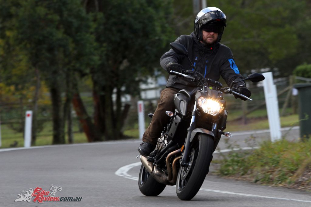 2018-Yamaha-MT-07-HO-Bike-Review-1238