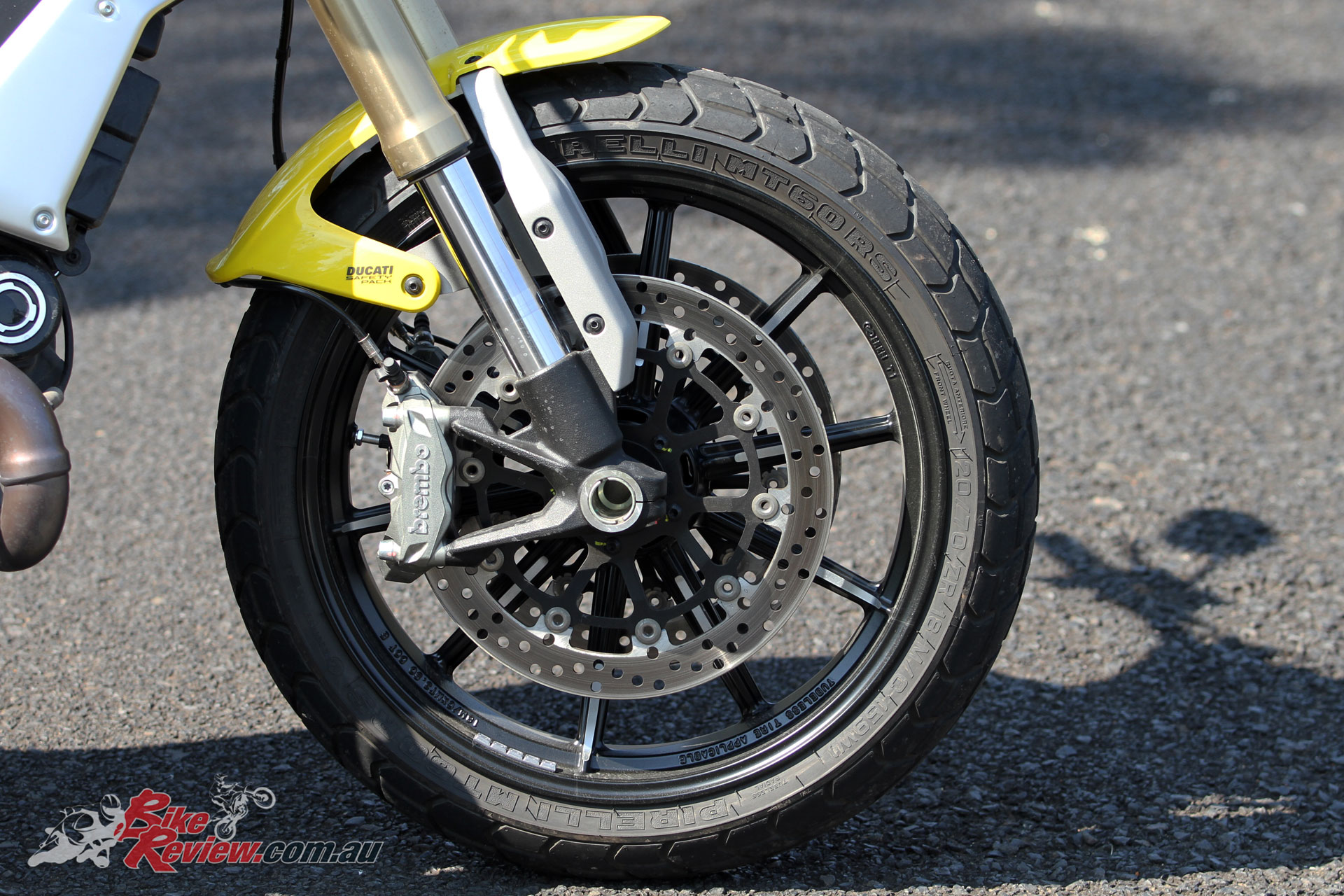 2018-Ducati-Scrambler-1100-Bike-Review-9492