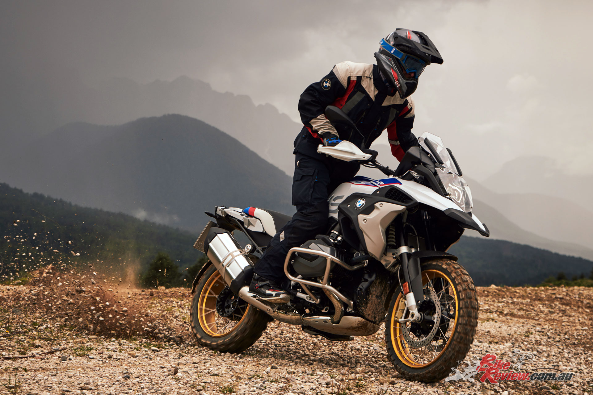New Model 2019 BMW R 1250 GS & R 1250 RT Bike Review
