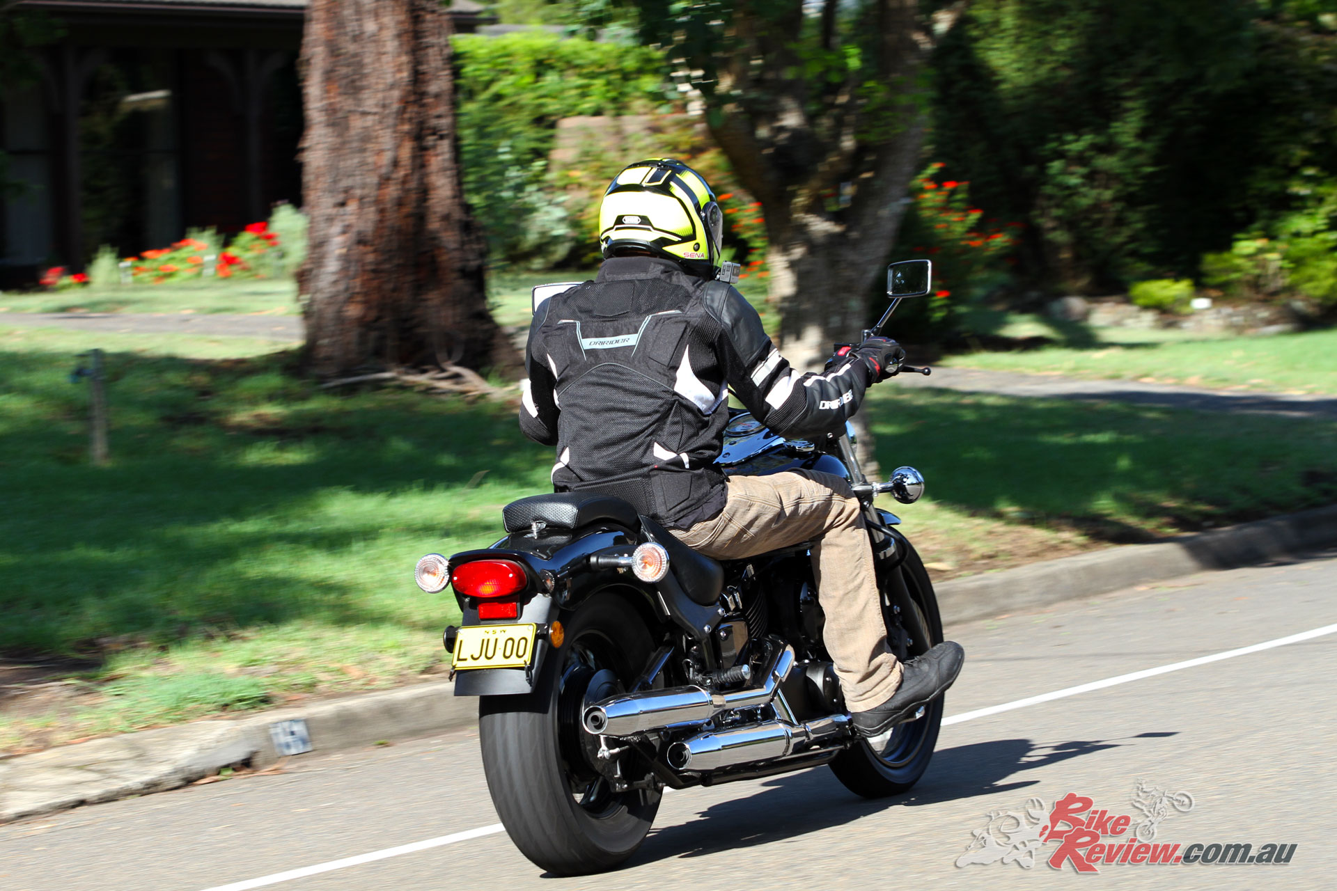 The V-Star 650 is as at home in crawling traffic as it is doing an urban commute or having a cruise through the twisties