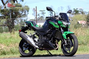 Kawasaki's Z400 offers the performance of the Ninja 400 in a new nakedbike version, massively updating the Z300
