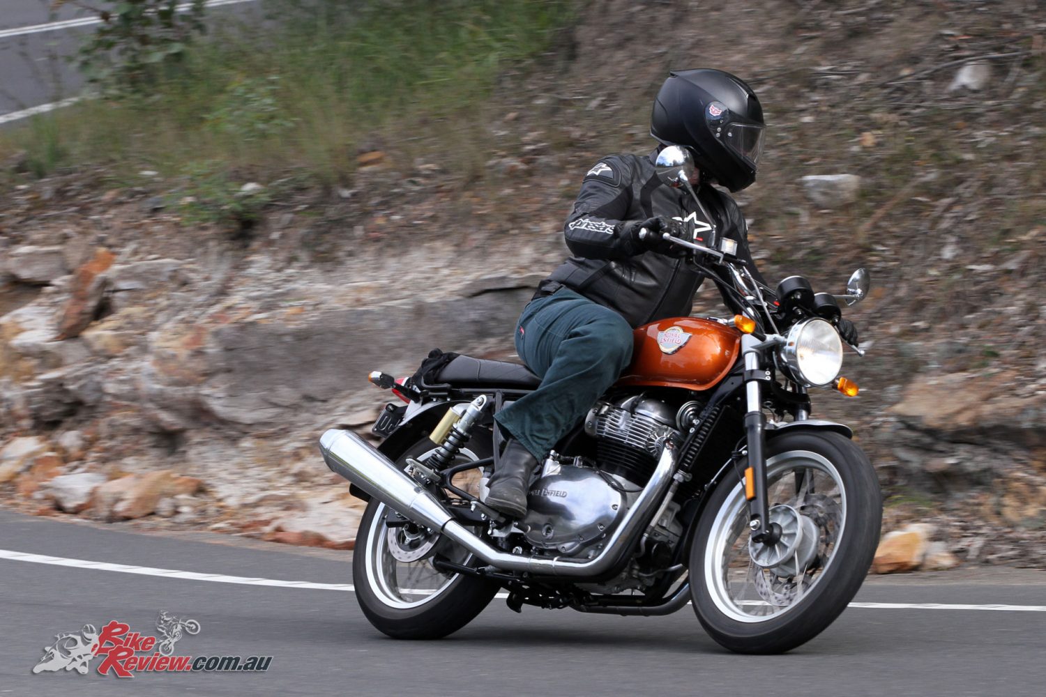 【皇家恩菲尔德】 ——2019 interceptor 650