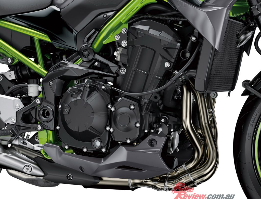 Review: 2020 Kawasaki Z900 Supernaked - Bike Review