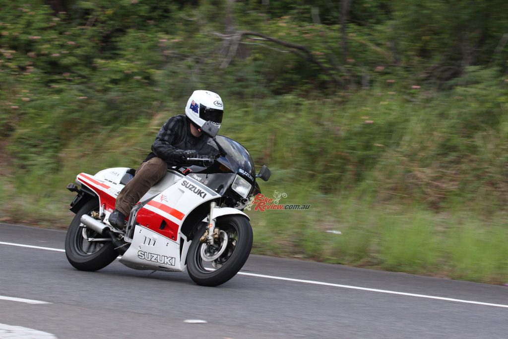 Jeff enjoying the Old Road on his beloved RG500 with a shiny new MRA screen purchased through Pro Accessories. 