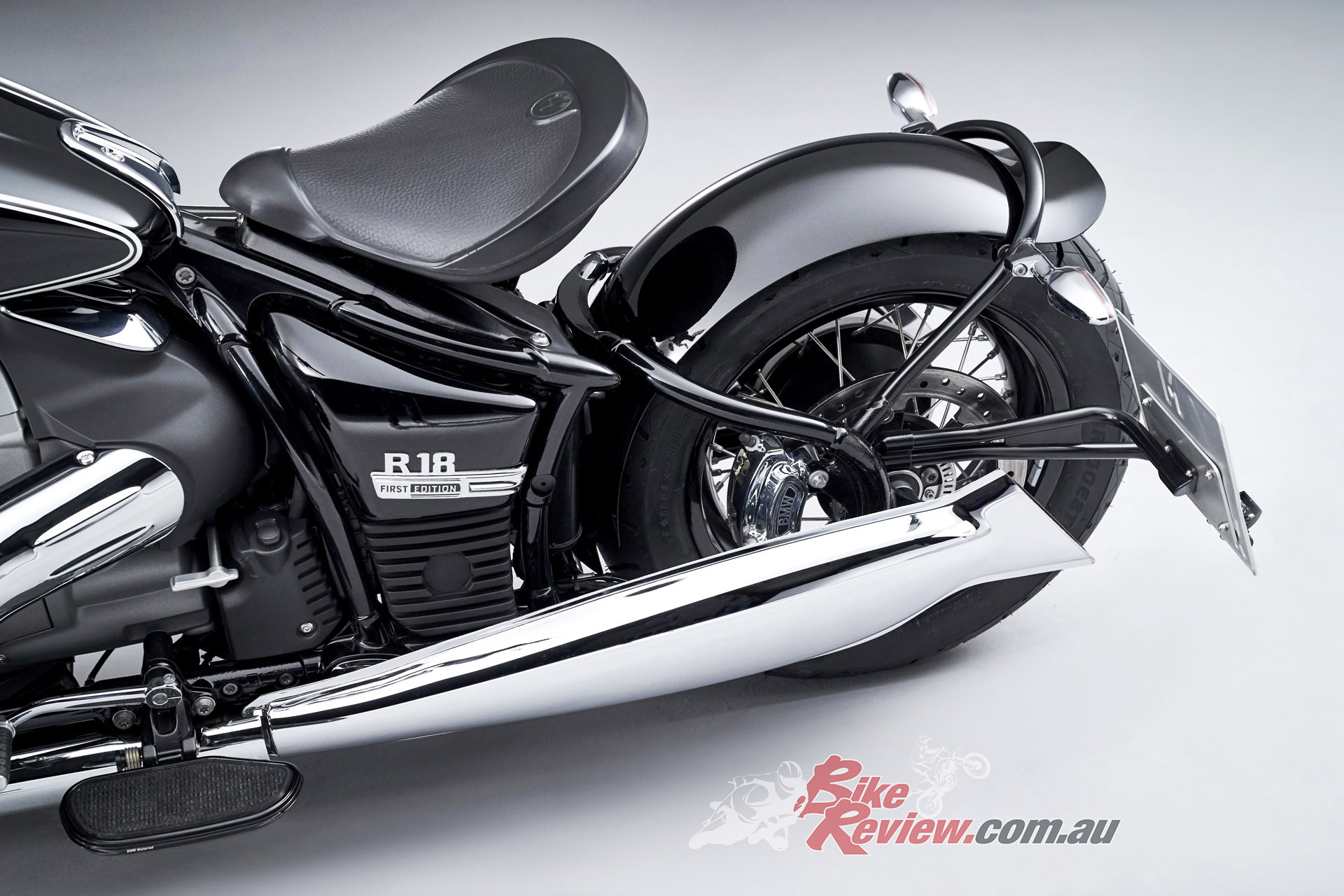 New Model Bmw R 18 First Edition Cruiser Full Details Bike Review