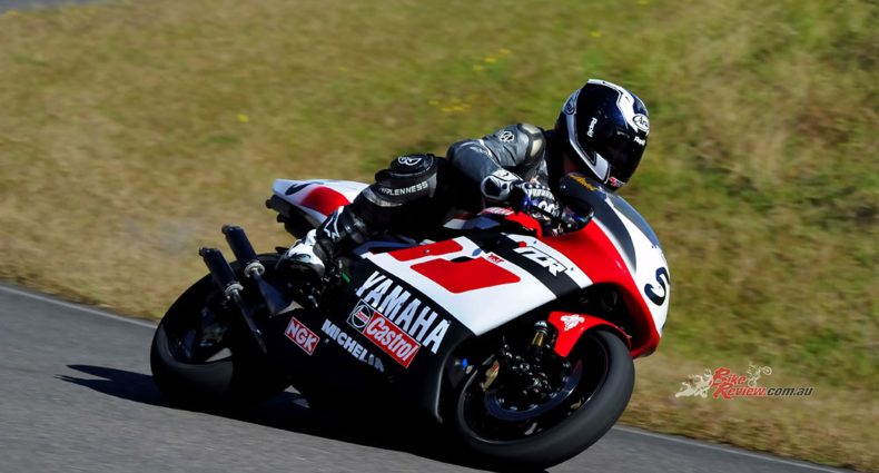 Jeff Ware testing the Abe Costin Yamaha YZR500 at The Farm...