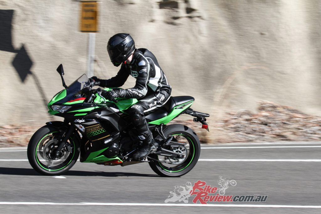 Bikereview-2020-Kawasaki-Ninja-650L-25 copy - Bike Review