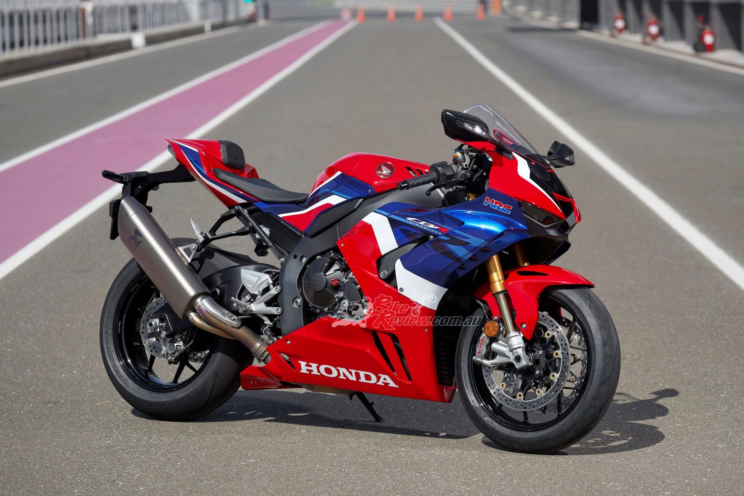 Review Road Test, Honda CBR1000RRR Fireblade SP Bike