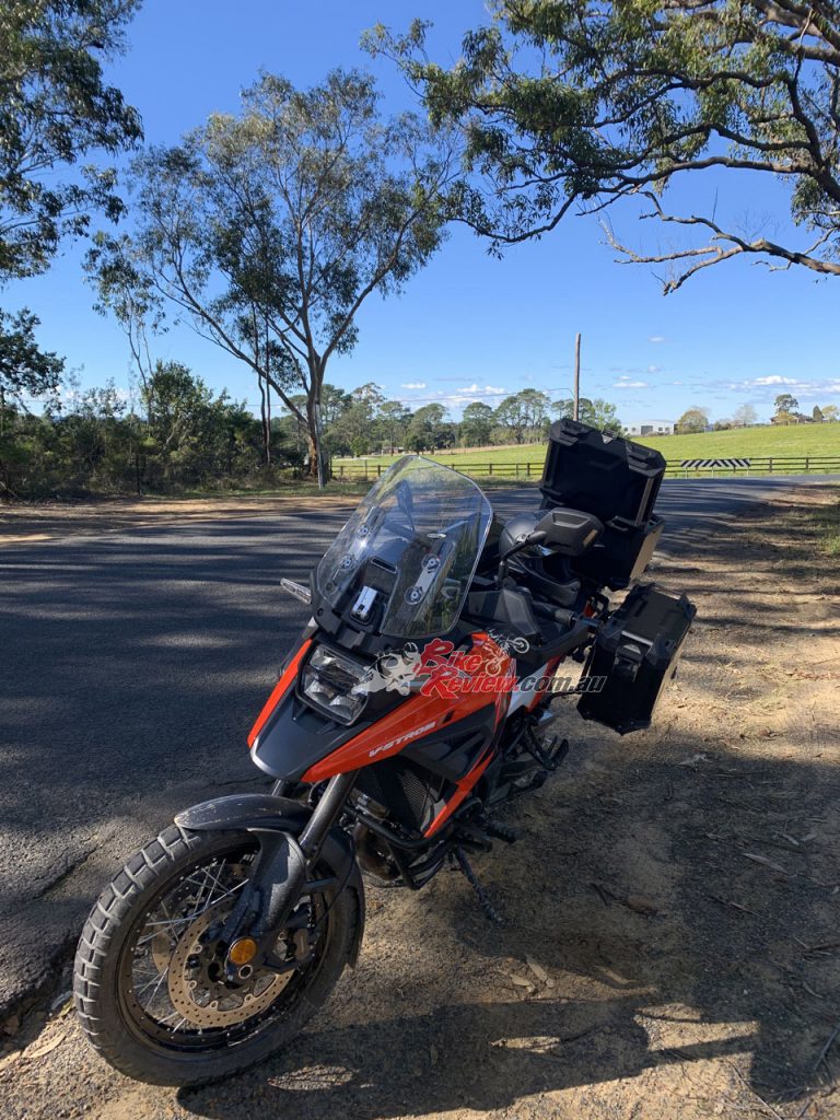 I'd stopped in the shade here after a 40km flat-out dirt ride and then 30km of tarmac twisties. I'd packed cold drinks and snacks and sat here admiring the bike and grinning for about half an hour! 