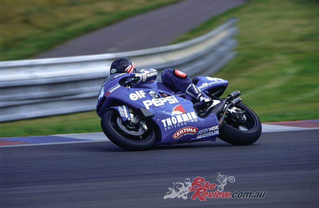 The ELF used an ROC frame which was not the same as the ROC Yamaha YZR500 frame, rather a dedicated and co-developed unit.