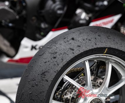 Want WorldSBK tech in your road tyres? Make sure you don't look past the new DIABLO Supercorsa's. Look at the hell Redding puts his through!
