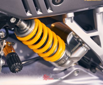 Öhlins Smart EC 2.0 semi-active single shock that is fully adjustable and complete with spring preload adjustment via a knob on the "S" model.