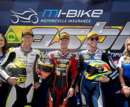 mi-bike Insurance has been an important part of the ASBK series for years now. They have signed to be the title sponsor again in 2022.