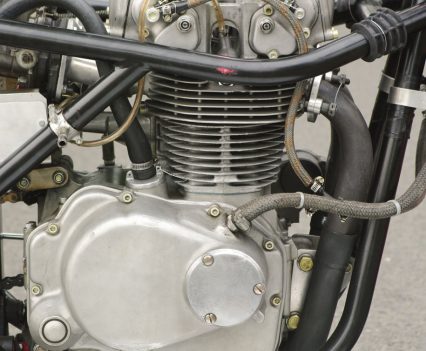The Aussies set out modifying the CB450 Honda K4 engine.