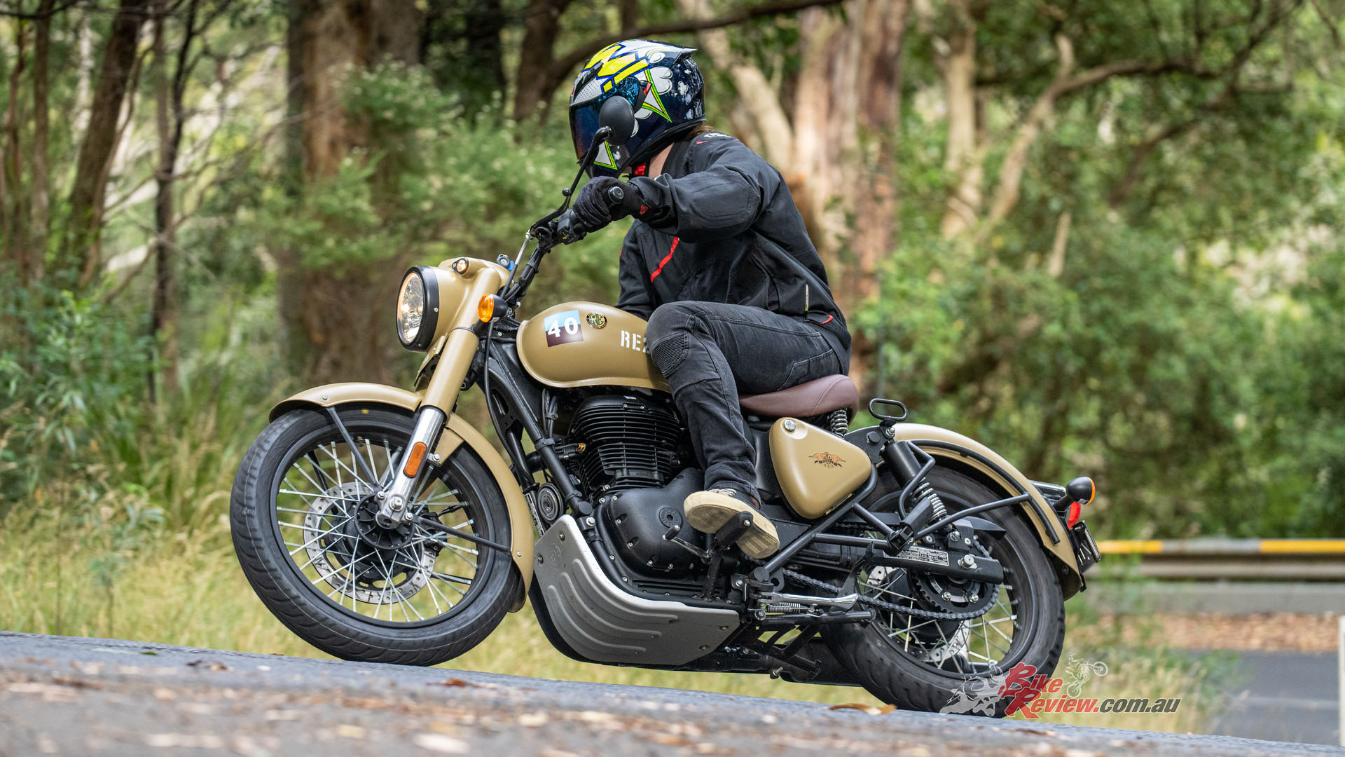 Royal enfield classic 350 gunmetal best sale grey helmet