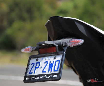 Very neat tail, S 1000 R indicators for 2022.