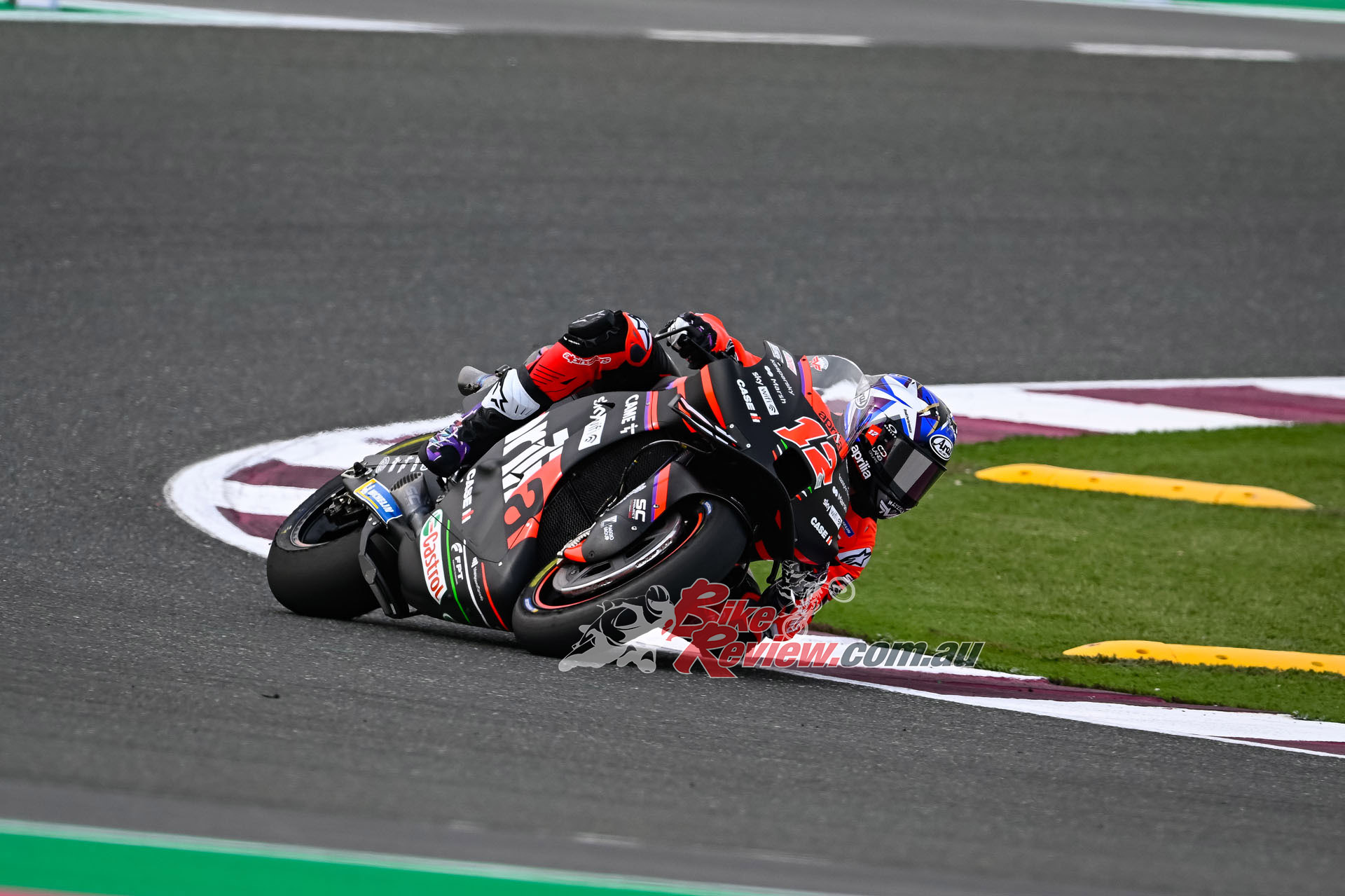 Maverick Viñales is continuing his quest to adapt, whereas his good race performance and pace are beyond dispute.