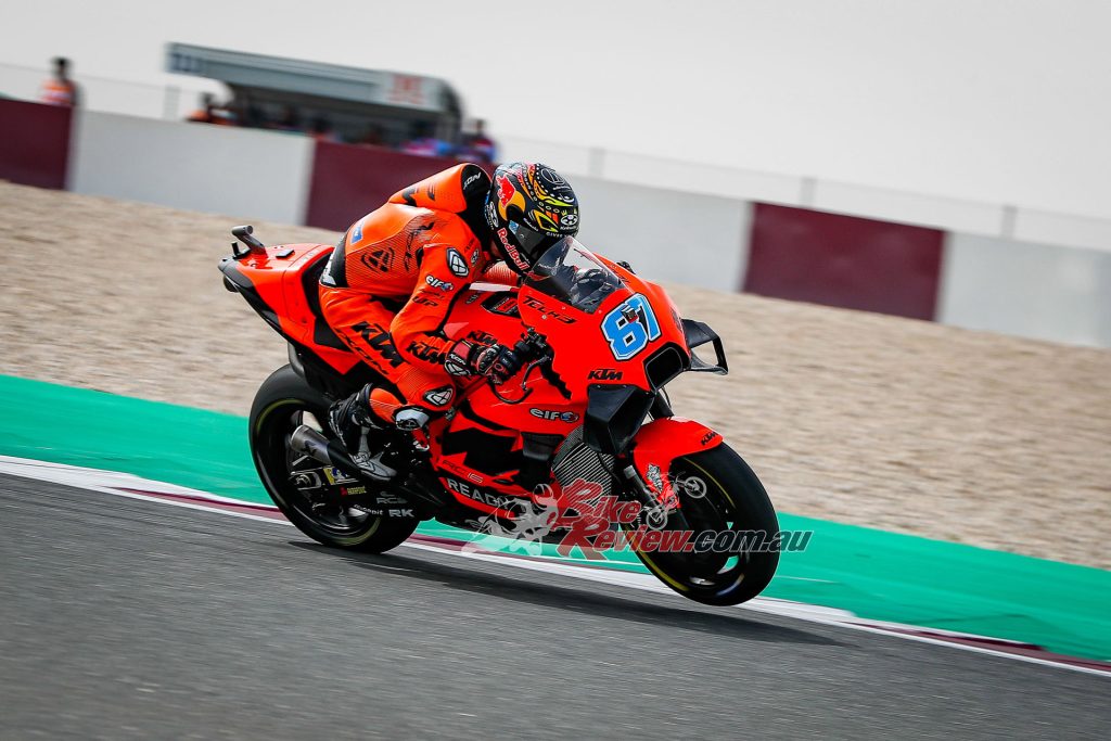 Remy Gardner scored his first premier class point in his maiden race, finishing 15th and fastest rookie.