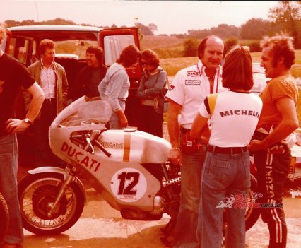 "Smart agreed to race what had now become 'his' bike in a couple of the British autumn international meetings, to promote Ducati's 750cc V-twin streetbike range based on the Imola winner." seen here with Mike Hailwood at Brands Hatch.