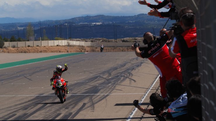 Alvaro Bautista is back with Ducati for 2022 and back in the winners’ circle, with the Spanish rider taking the lead on lap one of the Tissot Superpole Sprint.