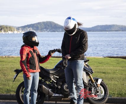 The Tracer II Air was the perfect choice for Nick and Kristen. Tackling Australian riding in comfort and style!