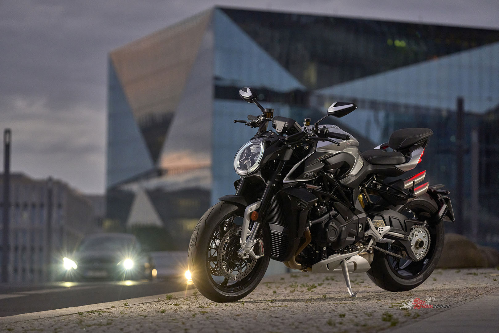 New Model: More adjustment with new MV Agusta Brutale 1000 RS - Bike Review