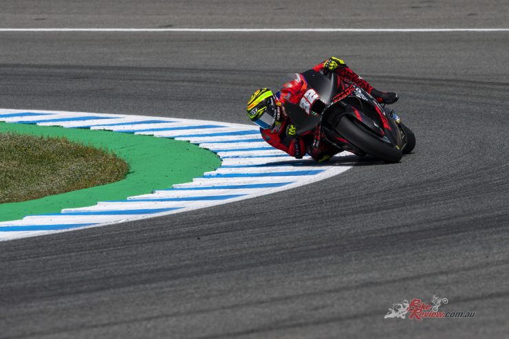 Lorenzo Savadori’s fundamental work continued in the race. In his second wild card of the season, the Aprilia Racing test rider finished the race astride his RS-GP, on which he is testing some new components, in 21st place.