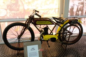 This Australian-built 1923 Waratah is a perfect example of the kinds of motorcycles made in this country. It has an imported motor, but the frame and ancillaries were all Australian.