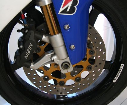 Nissin front calipers.