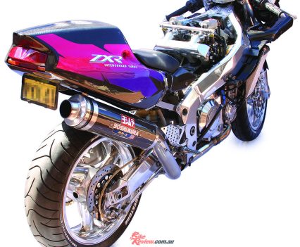 We love the retro pink and blue of the ZXR! It's something you don't see out on the road much anymore.