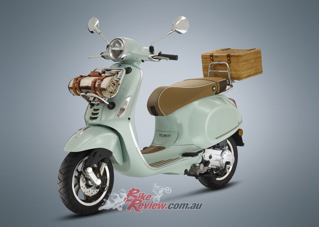 The Vespa Pic Nic is powered by a modern one-cylinder four-stroke 150cc iGet engine, air-cooled and equipped with electronic injection and three-valves