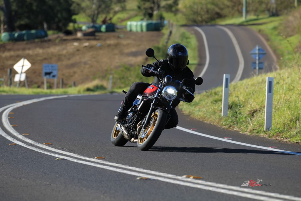 The Z650RS absolutely loves being revved out to it's 10,000rpm redline. A pleasant change from others in the same category which fall off hard up top...