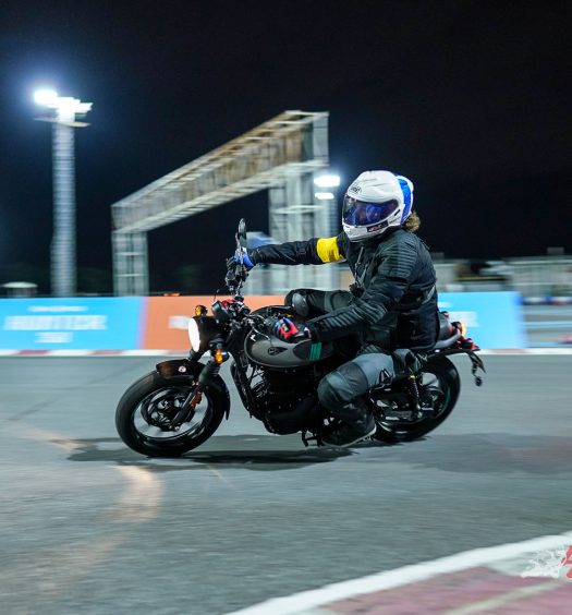 Royal Enfield had planned a 6-hour night ride. Yes, that’s right, 6-hours through the heart of Bangkok and out into the edges commencing at 9pm, followed by a track session at an outdoor go-kart track.