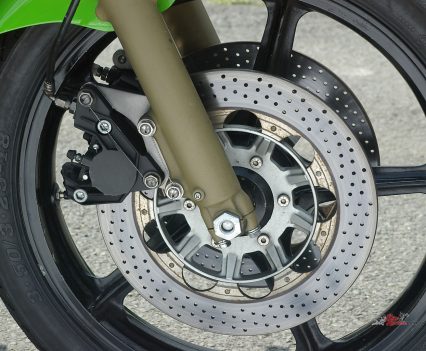 2 x 300mm Brembo stainless steel discs with two-piston Brembo calipers.