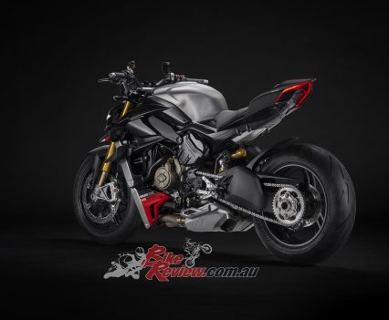 The Streetfighter V4 SP2 is offered in the “Winter Test” livery, designed by the Centro Stile Ducati taking inspiration from the Ducati Corse bikes used during the pre-season tests of the MotoGP and WolrdSBK Championships.