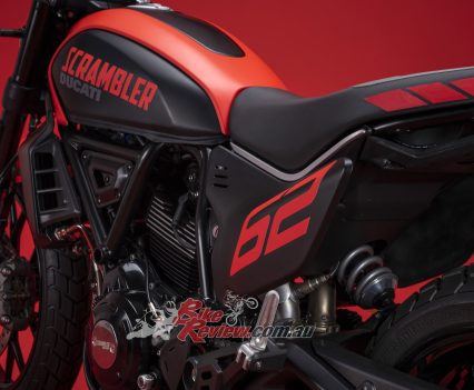 The side number plates bear the number 62 (1962 was the debut year of the first Ducati Scrambler).