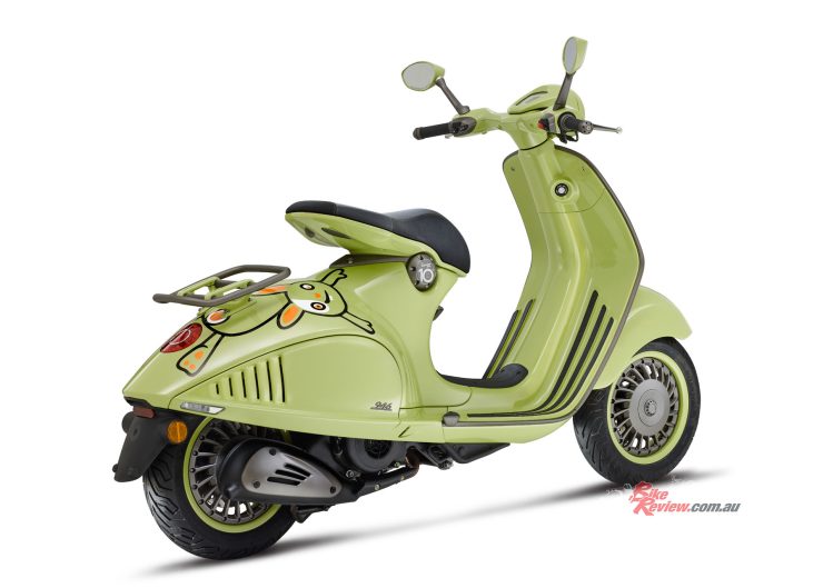 he Vespa 946 10° Anniversario is a tribute to the trends of 2023, with a special dedicated colour.
