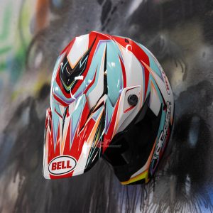 The new Bell Moto-9S Flex Edge graphic created by Southern California artist Tagger Designs gives you the look without hurting your wallet!