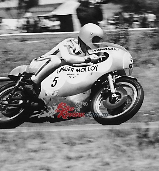 Molloy racing in Australian during the 1972 season, now with twin front discs rather than that horrid drum...