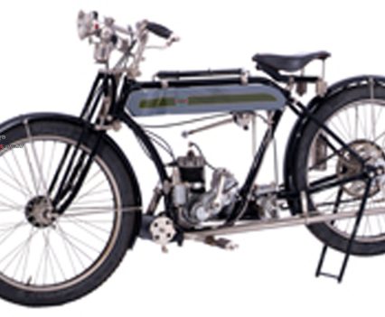Benelli's first ever ground-up motorcycle, the Velomtore. Powered by a little 98cc two-stroke.