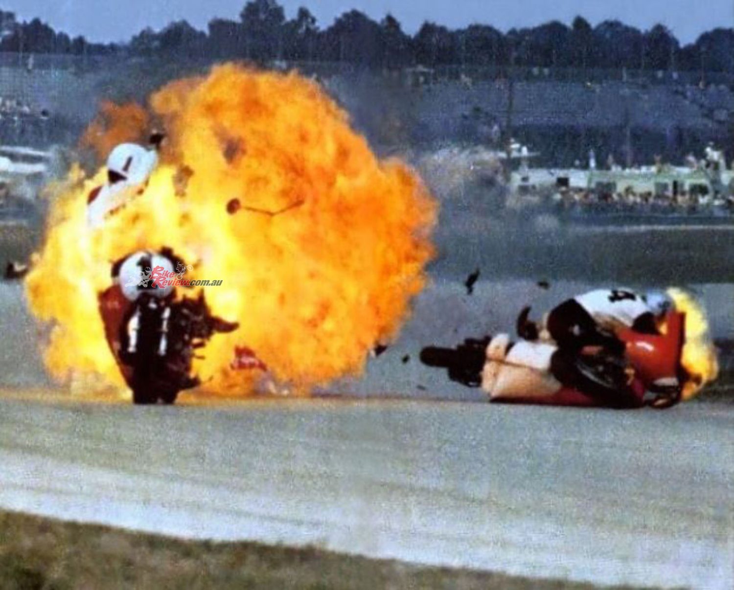 Brelsford to hit a slower rider in the fast Turn 3 infield kink at Daytona on the XR750-TT, sending the Harley erupting into a spectacular fireball captured on film by a local photographer.